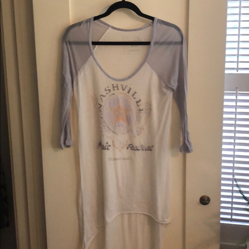 Long tee shirt